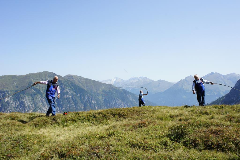 Edelweisshuette Ladurns Hotell Fleres Exteriör bild