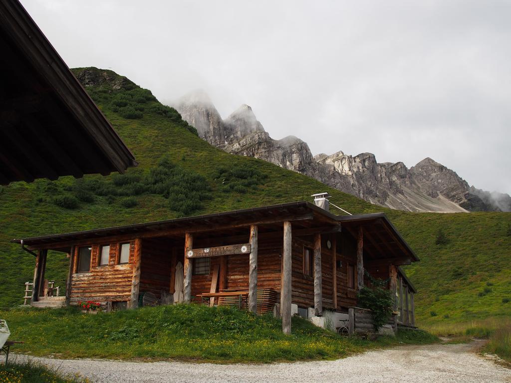 Edelweisshuette Ladurns Hotell Fleres Exteriör bild